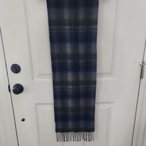 Goodfellow & Co Men's Dark Blue and Gray Checkered Scarf